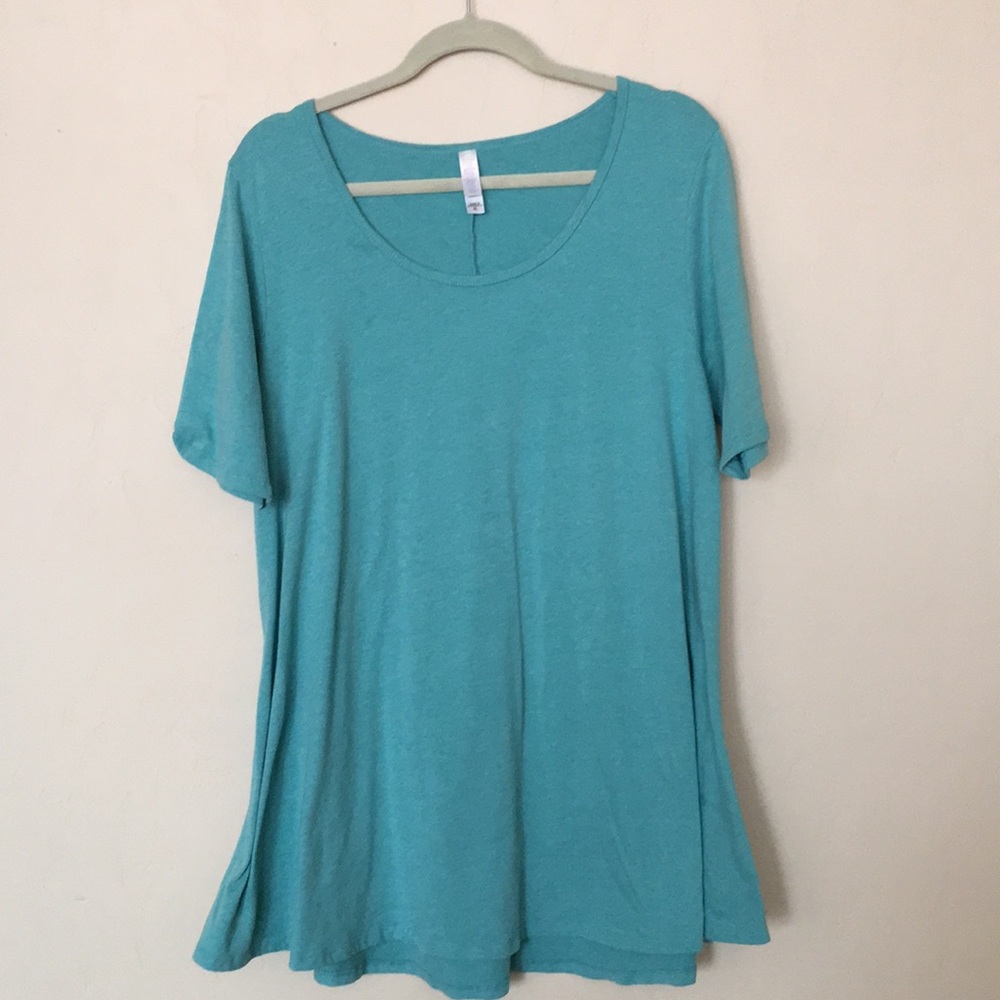 LuLaRoe T-shirt.